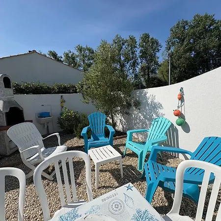 Holiday home Maisonnette Mezzanine Avec Piscine Chauffee, Proche Et Commerces - St Jean De Monts - Fr-1-323-269 *